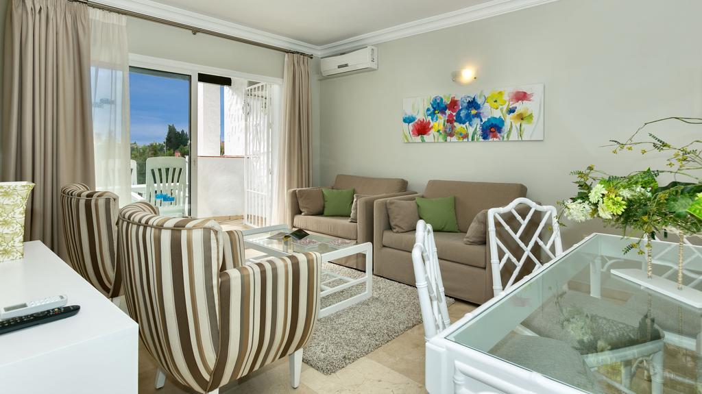 Ona Club Bena Vista Apartment Estepona Exterior photo