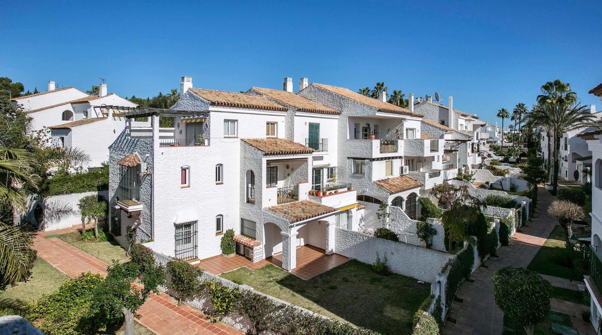 Ona Club Bena Vista Apartment Estepona Exterior photo